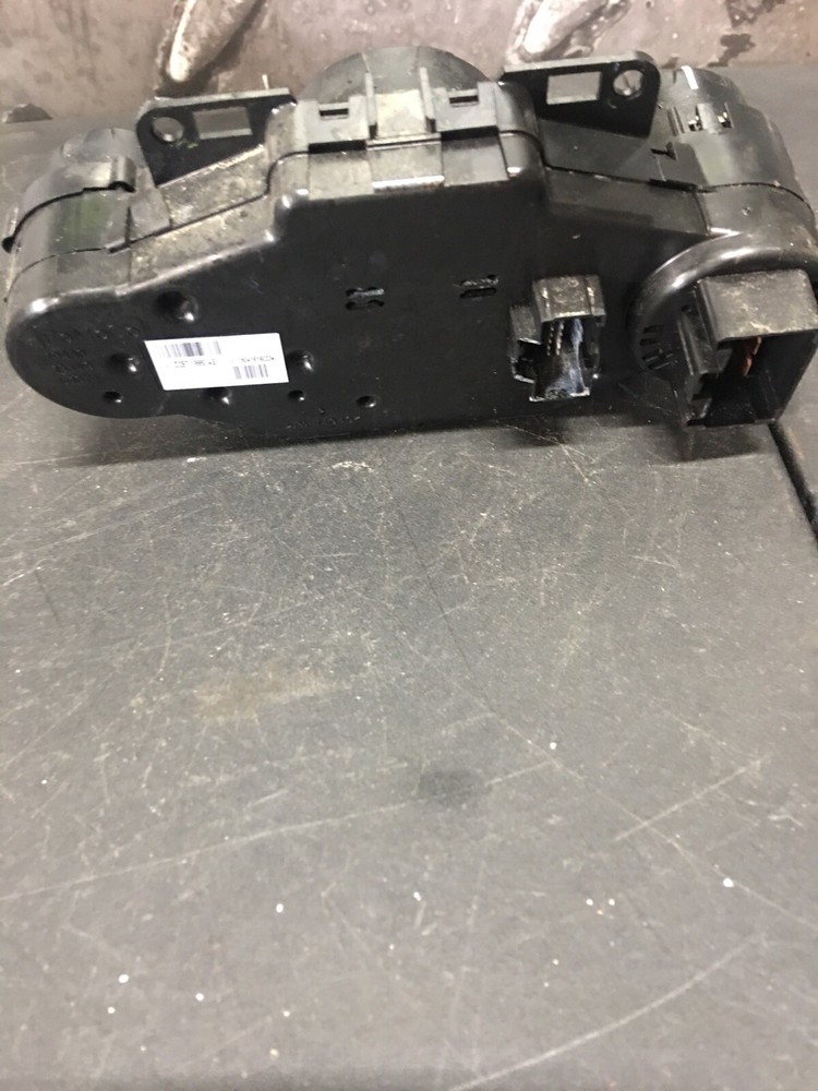 2015 Ford Fiesta Heater AC Temperature Climate Control Panel OE