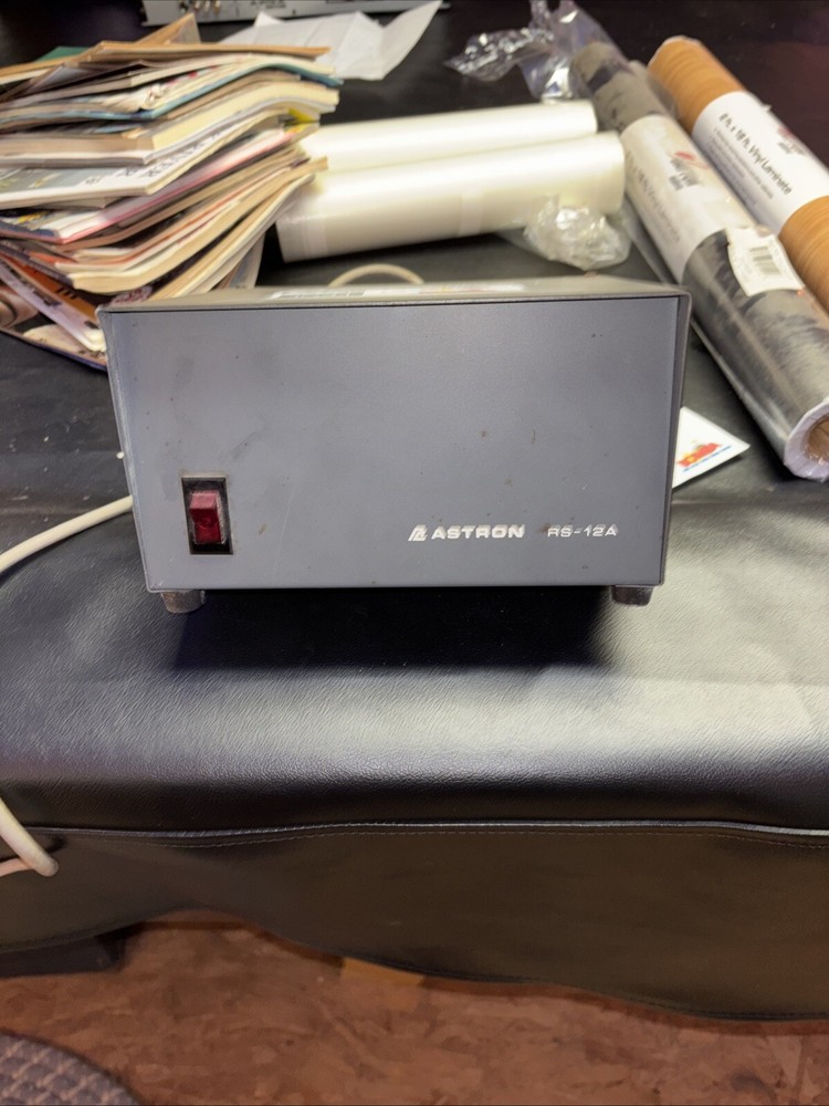 Astron RS12A Power Supply - Black