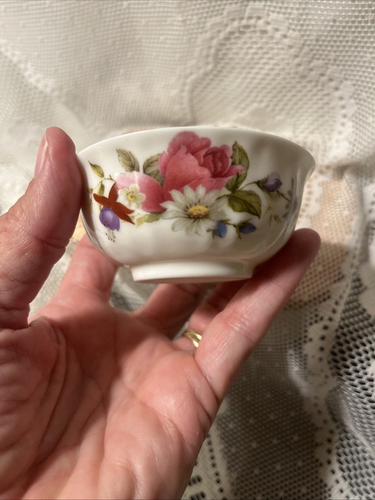 Vtg Allyn Nelson Fine Bone China Rose Pattern Tea Strainer & Drip Bowl Set