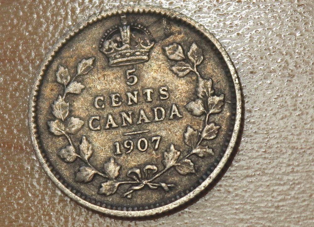 1907 Canada 5 Cents Silver Lamination Error