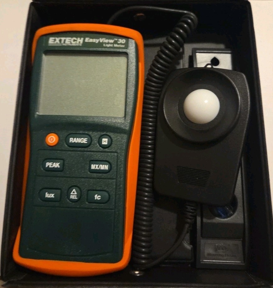 Extech EA30 Easy View Wide Range Light Meter