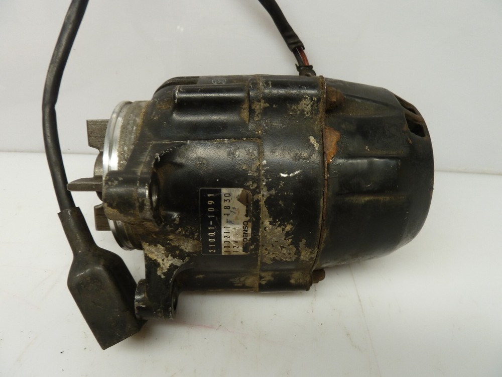 Kawasaki ZX10 B alternator.