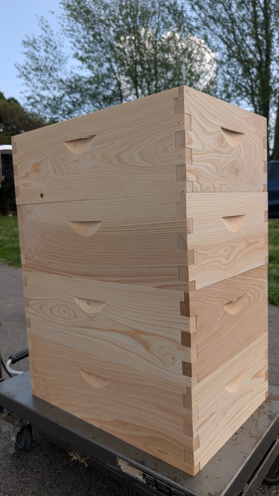 Beehive Bee Box Eight Frame Medium Honey Supers Cypress Langstroth
