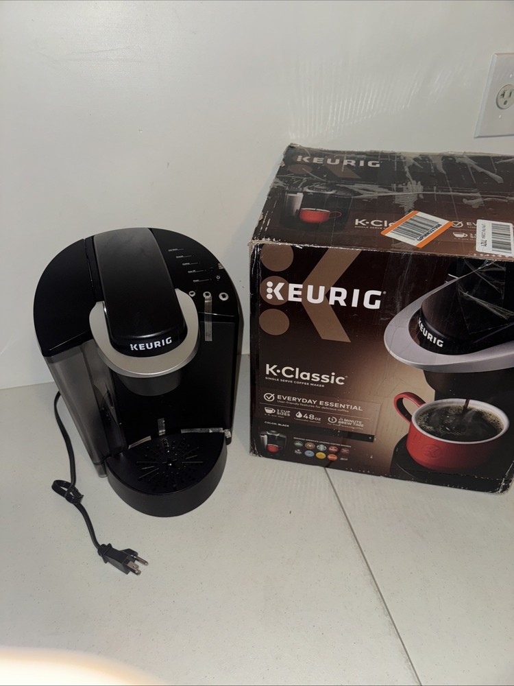Keurig K-Classic Coffee MakerProgrammable Single Serve K-CupPod 3 Brew Sizes