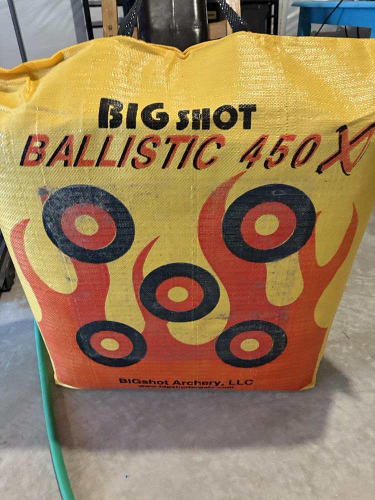 Killer Instinct Lethal 405 Crossbow Package with Scope & Arrows