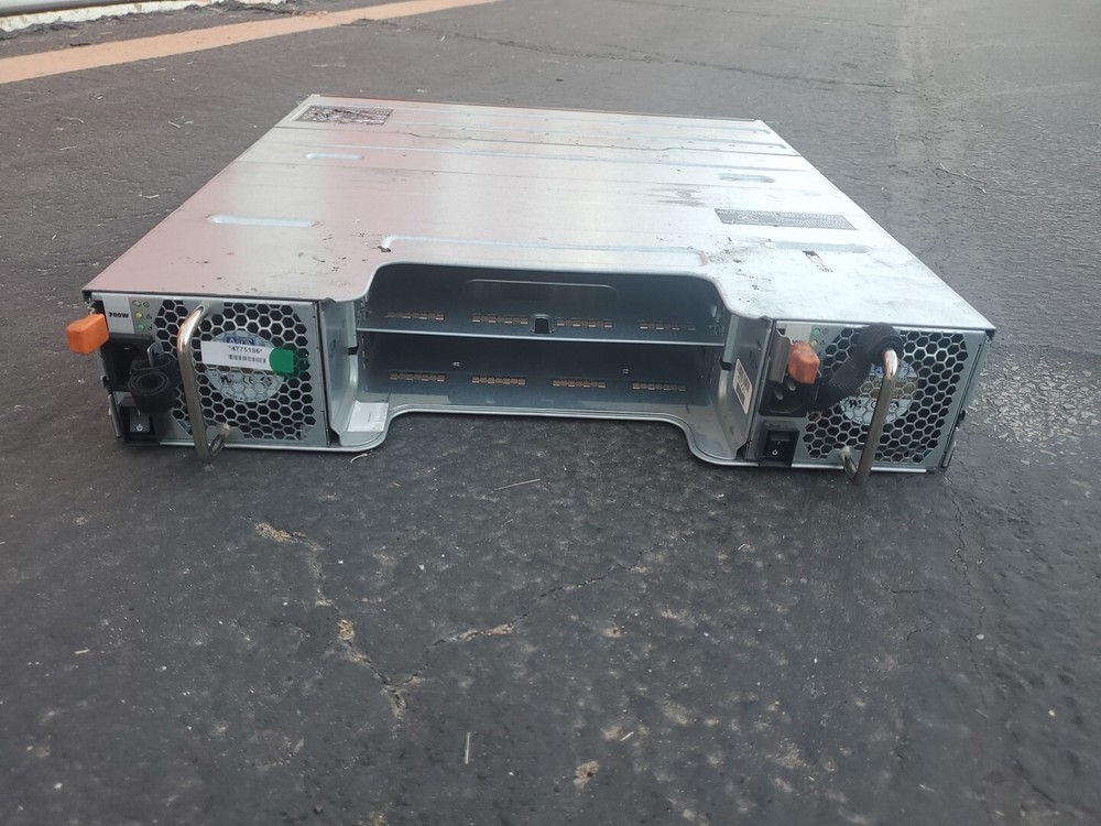 Dell Compellent SC220 Direct Attached Storage Array 2x PS  / No trays or Control