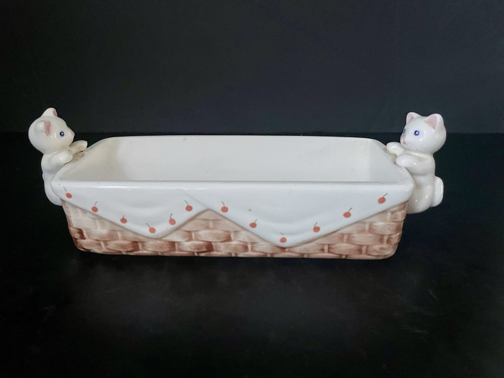 Vintage Ceramic Cat Cracker Server/ Basket