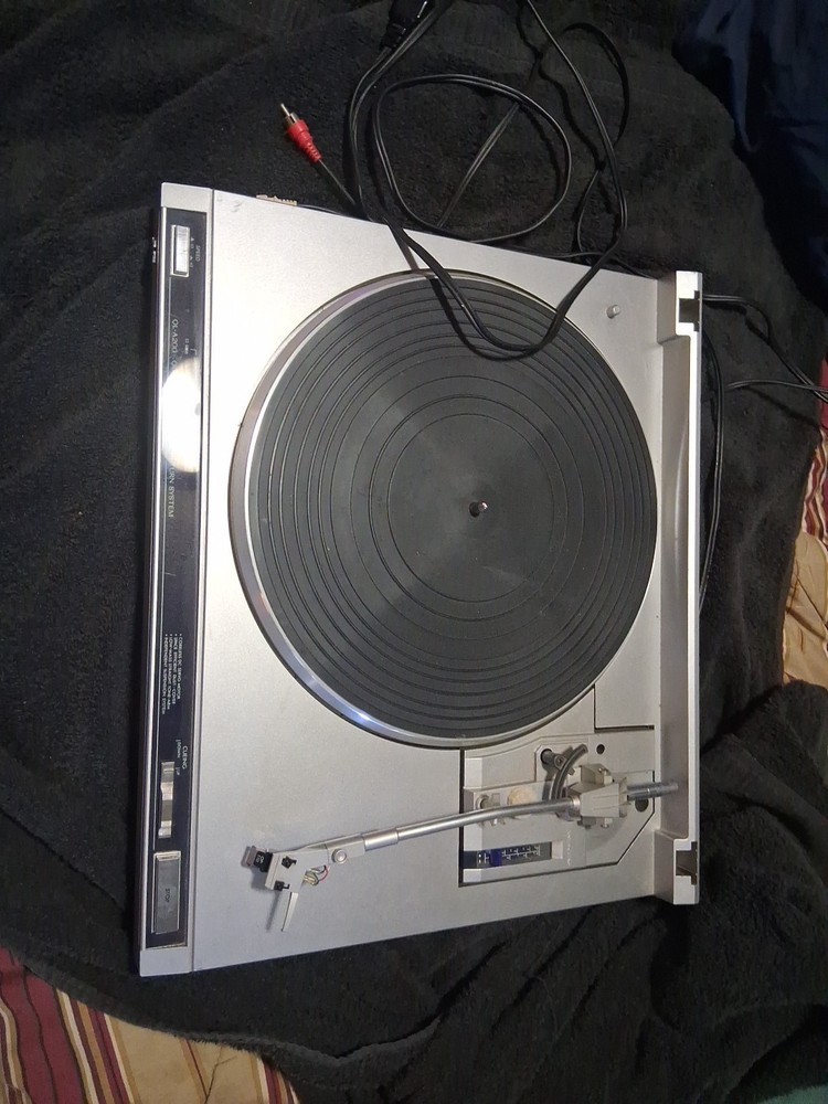 JVC QL-A200 Quartz Turntable