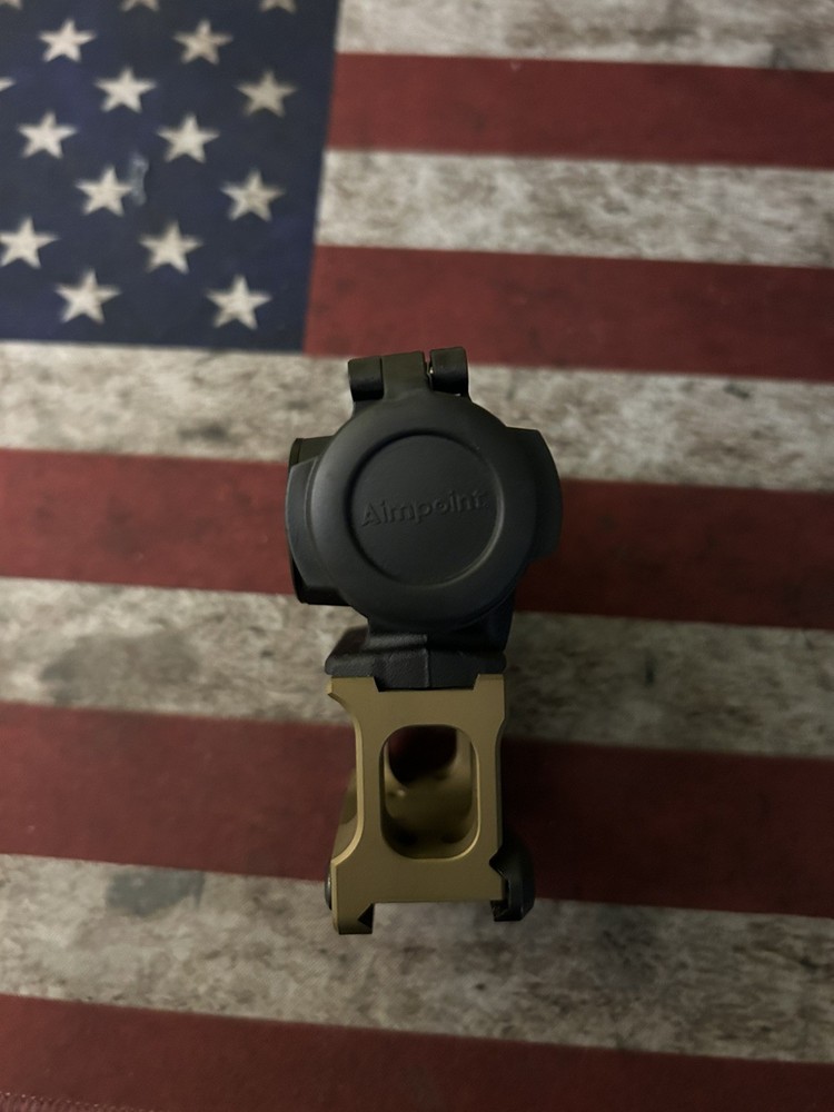 Aimpoint Duty RDS Red Dot w/ Unity Mount