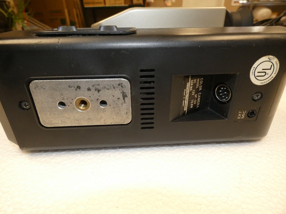 HITACHI GP-5U Tri-Electrode Single Tube Color Camera