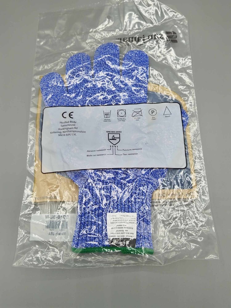 Cut-Resistant Glove with Spectra