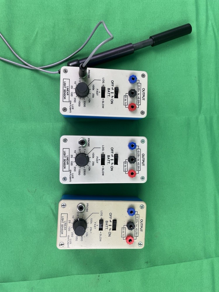 Philip Harris Blue Box Linear Light Sensor T12150/3 Working plus spare boxes