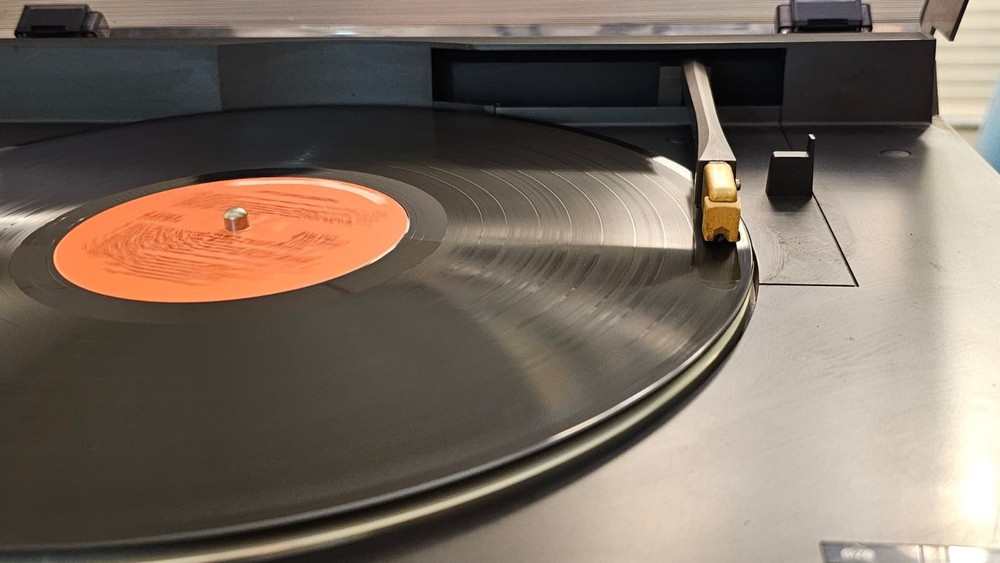 Technics SL-L25 Linear Drive Turntable tested and works READ