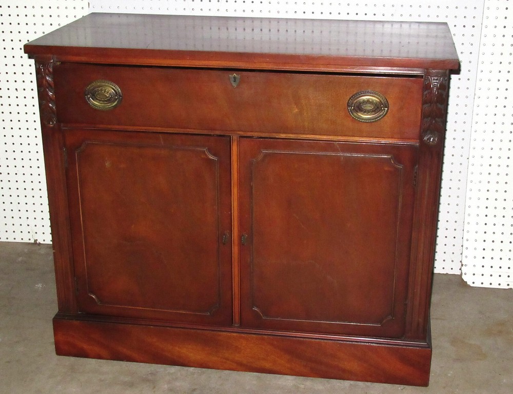 Mahogany Server