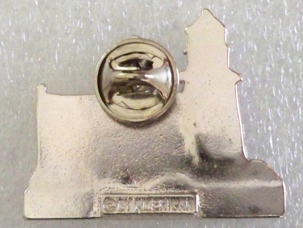 Rhode Island lighthouse pin,Southeast Light, silvertone plated