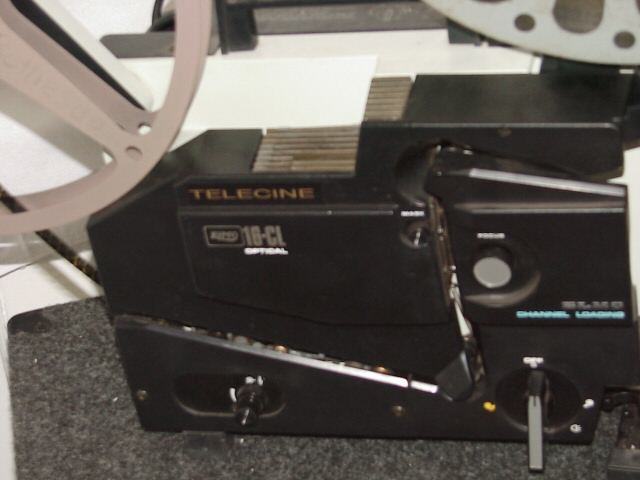 ELMO 16mm TELECINE 5 BLADE PROJECTOR .