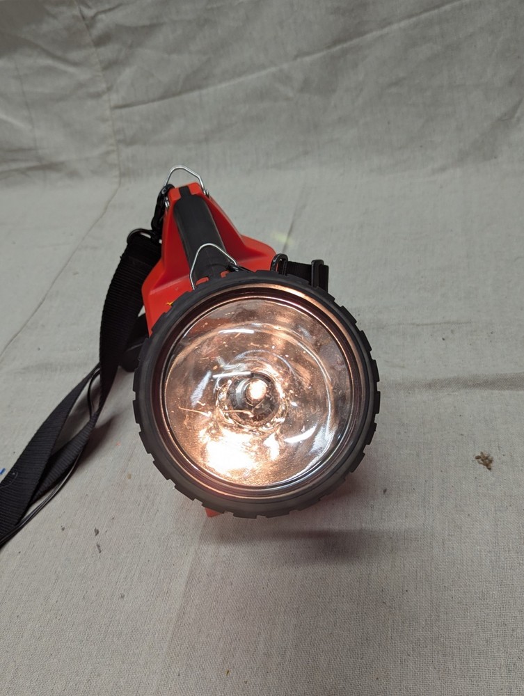 Streamlight LiteBox EMS Firefighter Flashlight With Charger