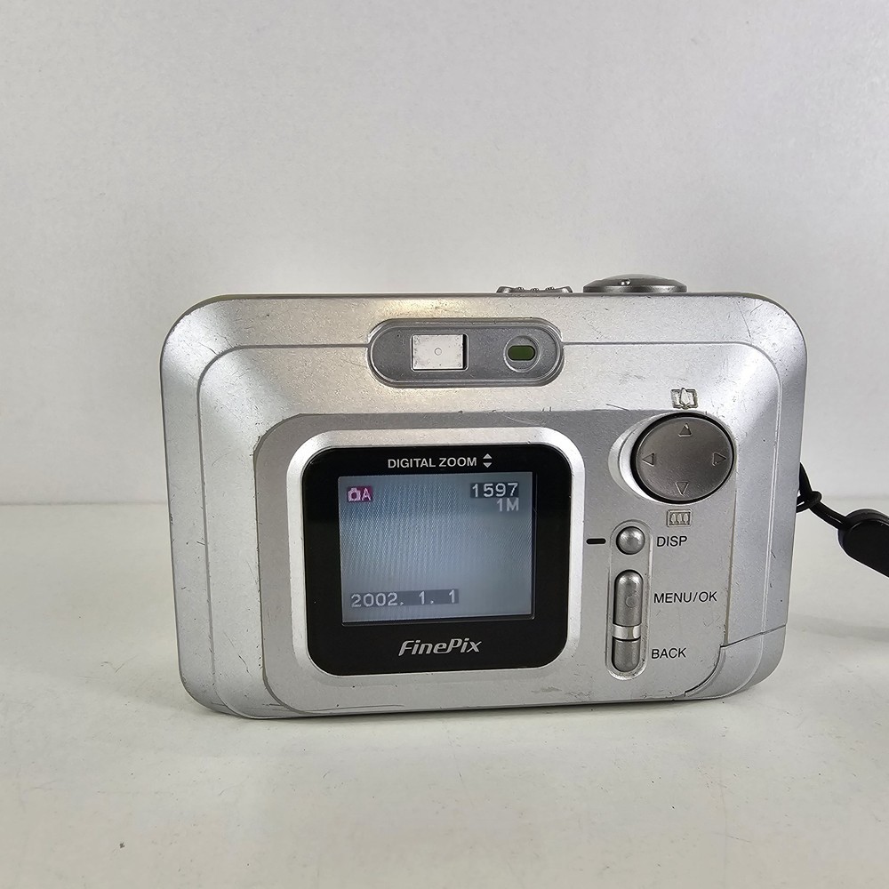 Fujifilm FinePix A202 2.0MP Compact Digital Camera Silver Tested
