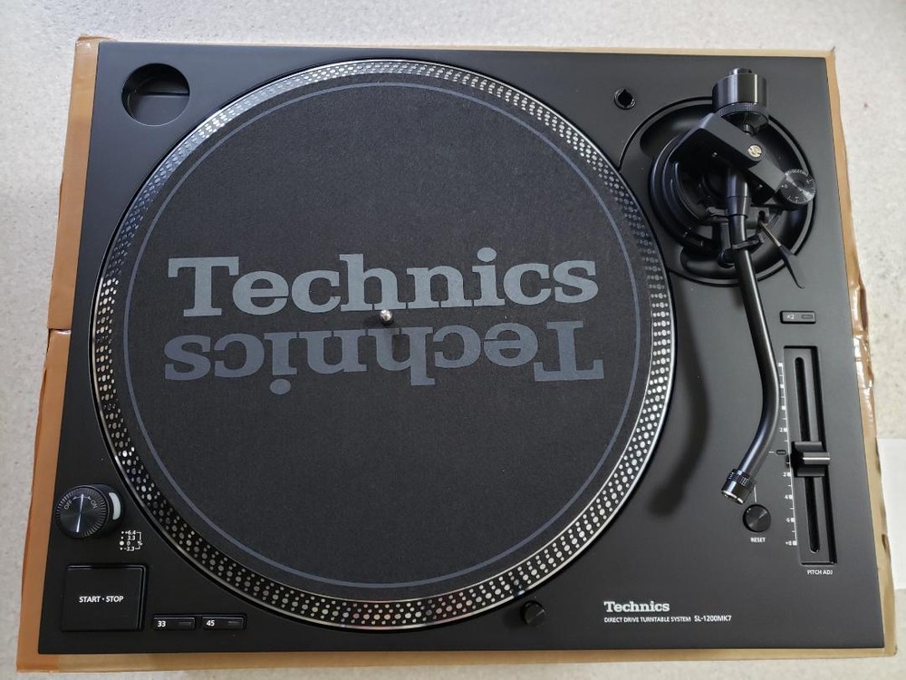 Technics SL-1200MK7-K Direct Drive Turntable System open box From Japan