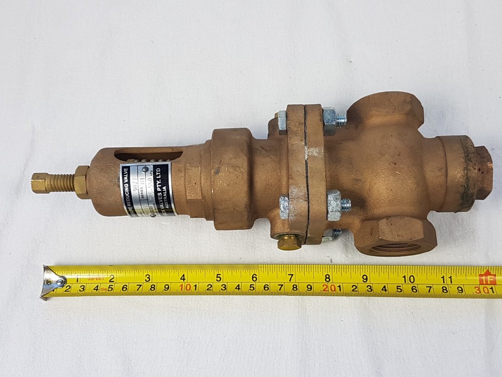 Mack 7938 Brass Valve Series B1 - 275-550 kPa - 25mm - 1-1/4 inch port - Unused