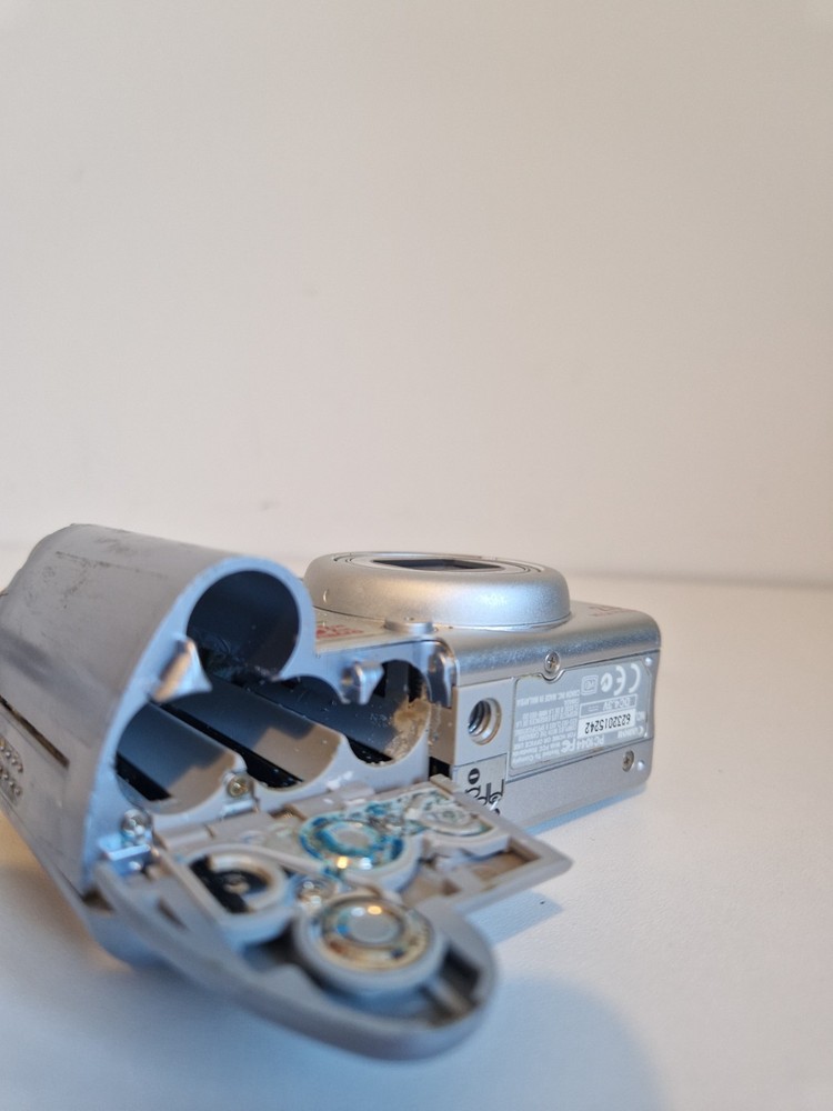 Canon PowerShot A60 2.0MP Digital Camera Silver - Faulty