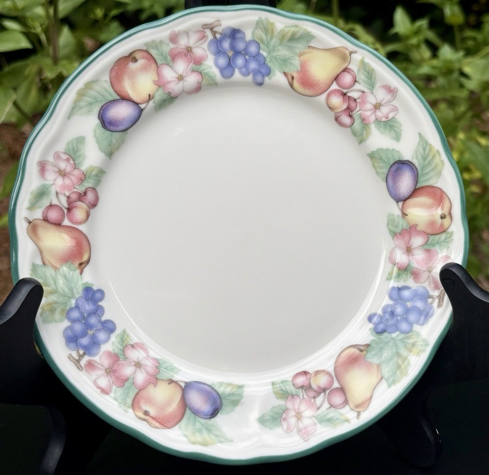 EPOCH Collection Dinnerware Five Piece Set ~Market Day~E-801