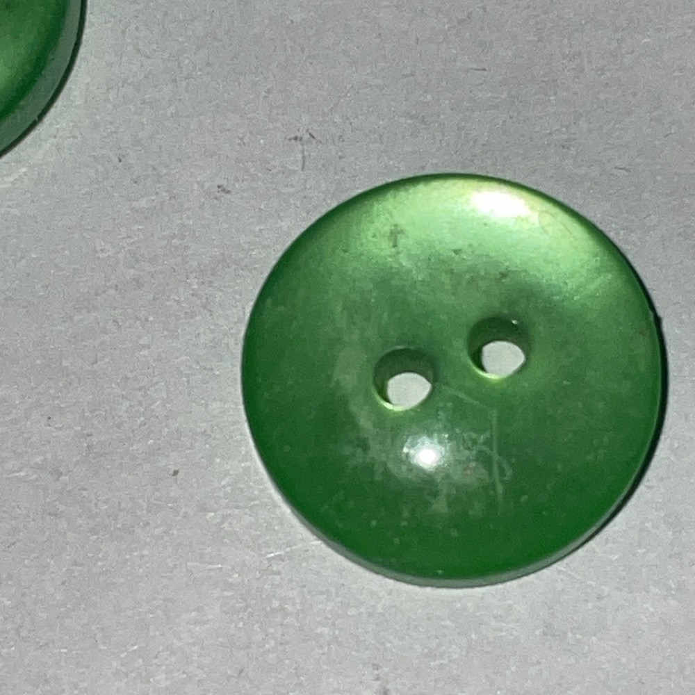 Set Of 6 Plastic Green Round Buttons 5/8”