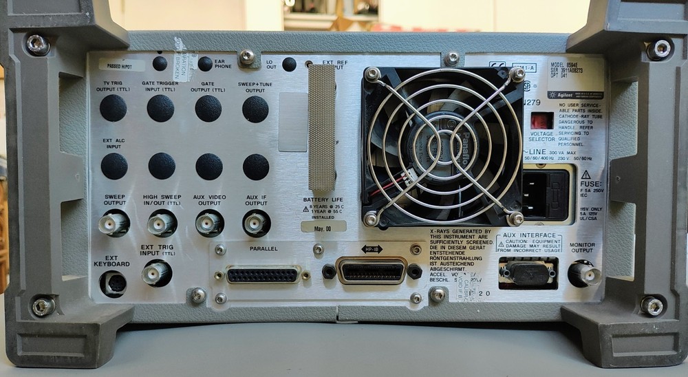 HP 8594E Spectrum Analyzer