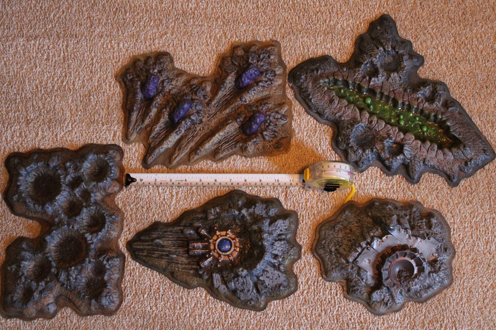 Games Workshop Warhammer 40k MOONSCAPE BLAST CRATERS - OOP- Well Painted