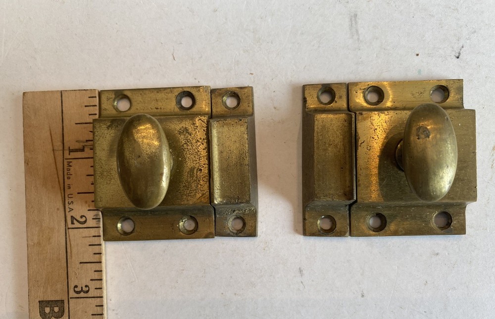 YALE Cupboard/ Cabinet Door Latches- Solid Brass w/ Keepers