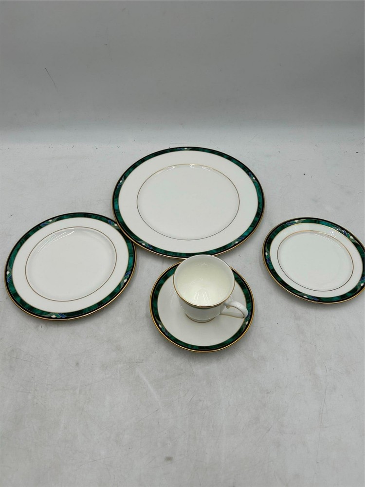 LENOX  KELLY  5 PC PLACE SETTING  **MULTIPLES AVAILABLE**
