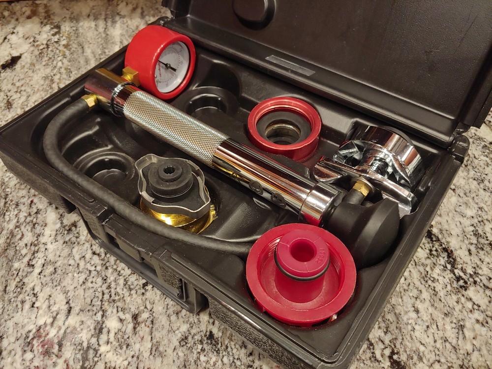Snapon Tools Cooling System Pressure Tester Kit