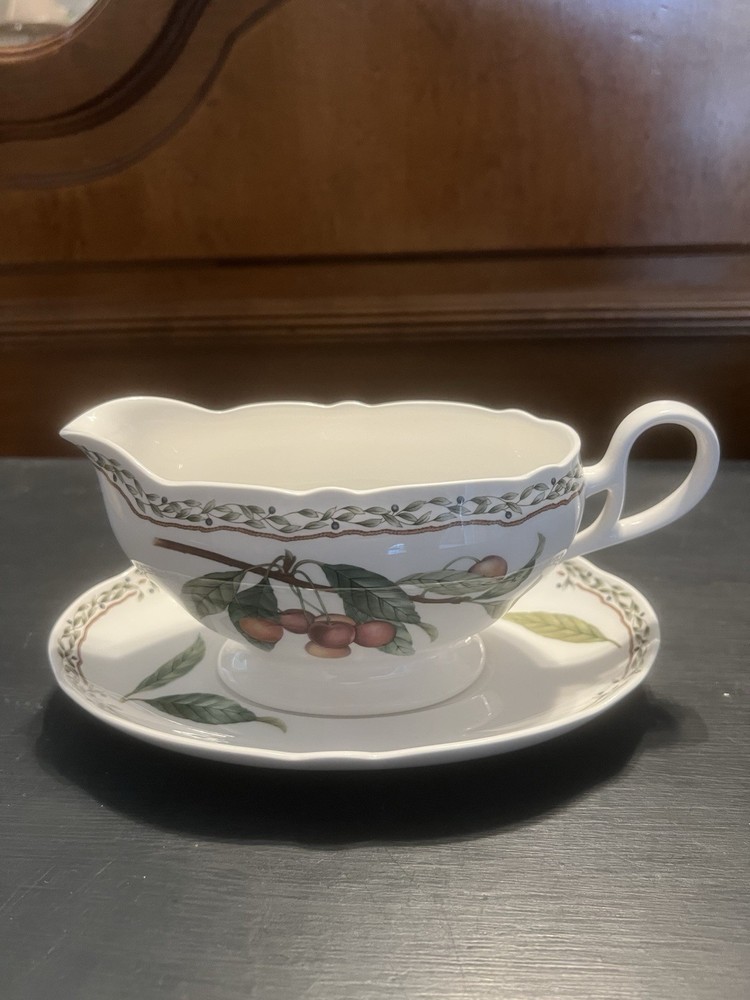 Noritake Primach Royal Garden Creamer