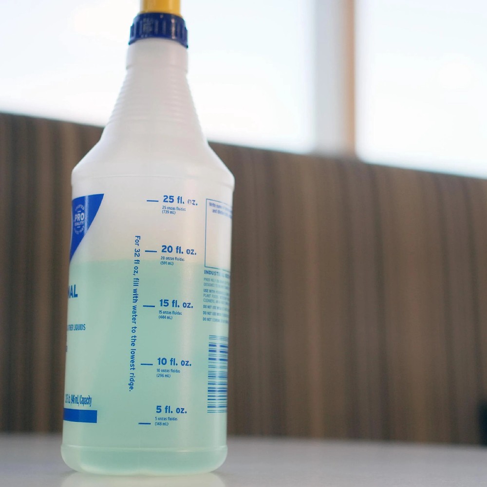 Zep Professional Spray Bottle 32 oz Adjustable Nozzle