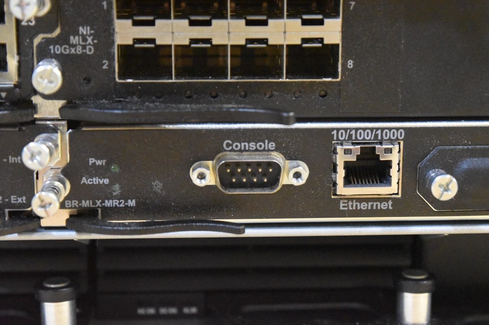 Brocade MLXE-4 Core Router - Assorted Modules *READ*