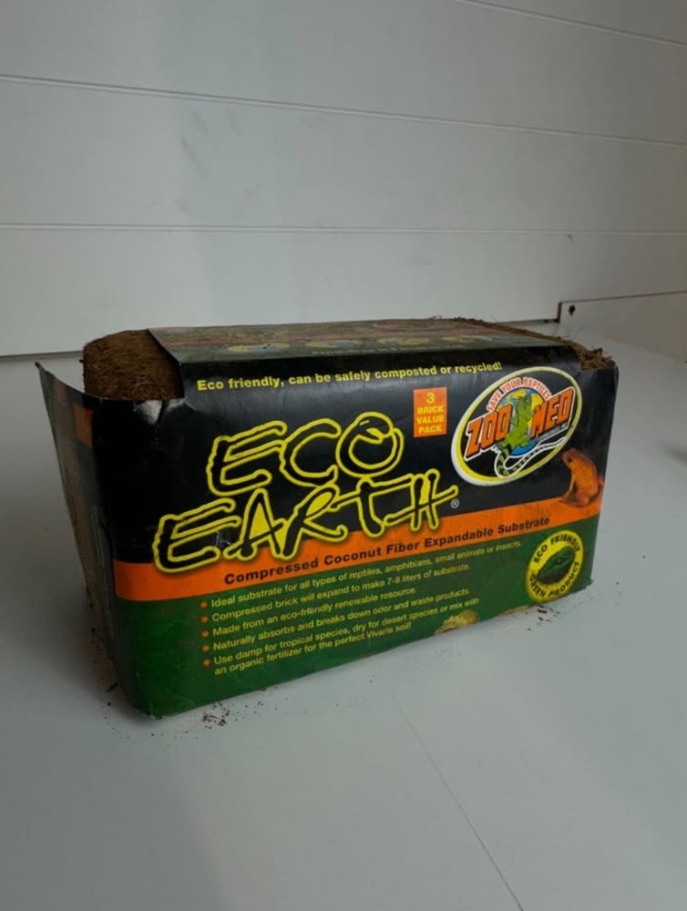 Eco Earth- Compressed Coconut Fiber Expandable Substrate
