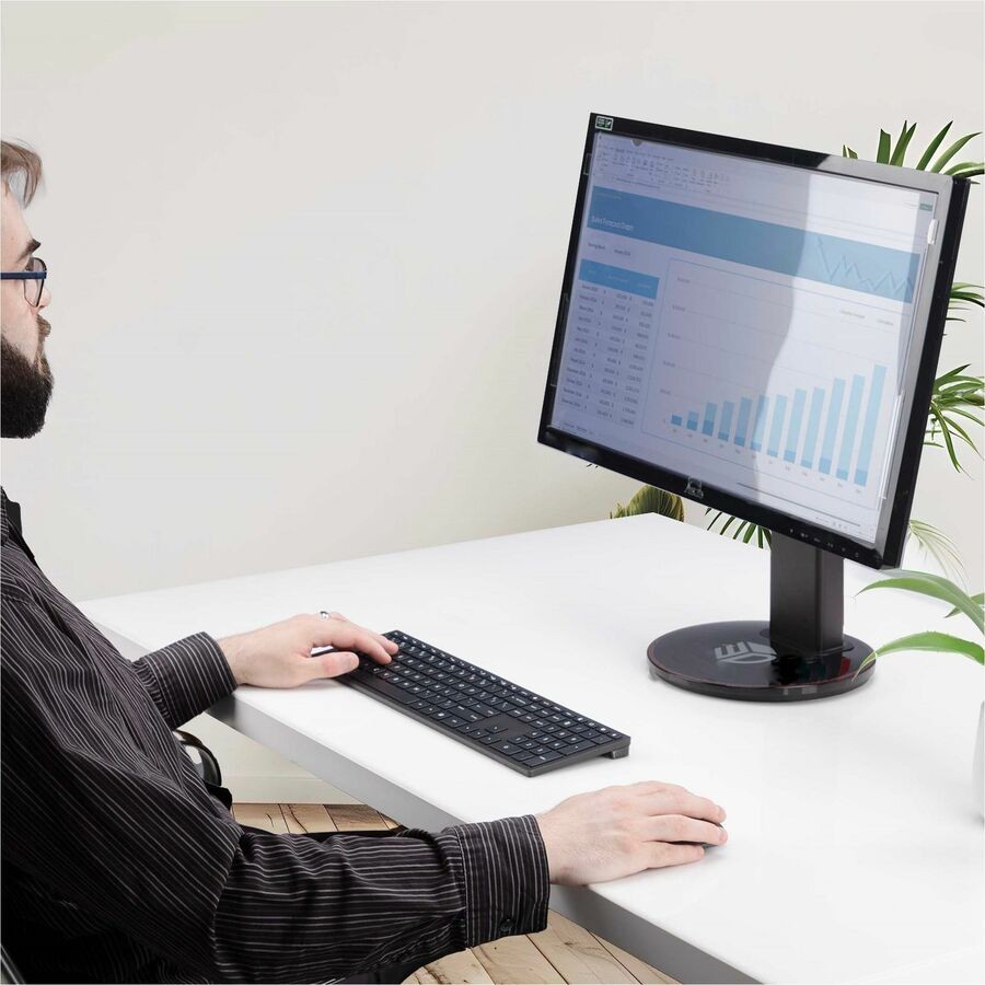 StarTech.com 24" 16:9 Anti-Blue Light Filter TAA Compliant