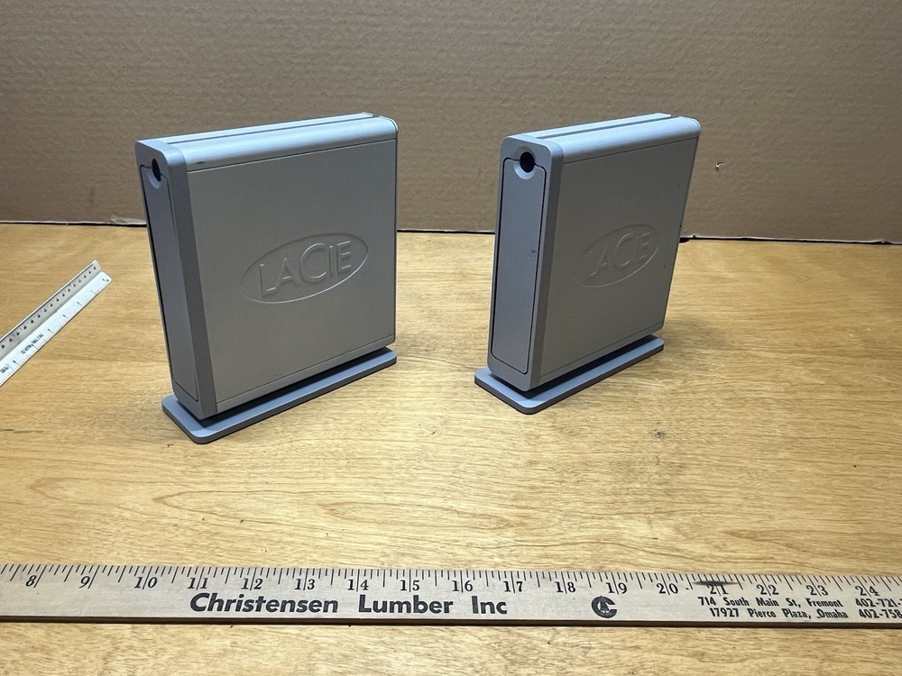 two LaCie d2 series external hard drives 200gb (2)