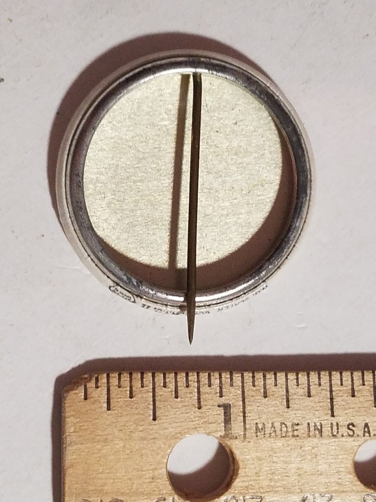 Nixxon, The Same Old Gas, Bugs Vintage Pinback Button