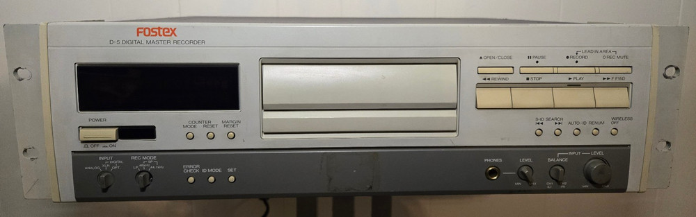 Fostex D-5 DAT Recorder Player – Powers On – No Media Test – Studio DAT Deck