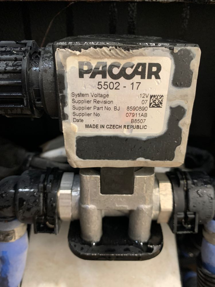 2019 Peterbilt DEF Tank (657-10542)