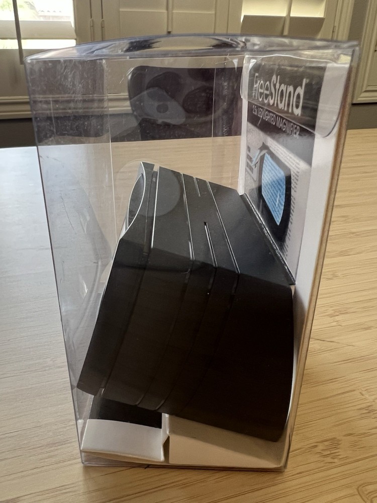 Carson Optical Freestand 2.5x LED Lighted Magnifier