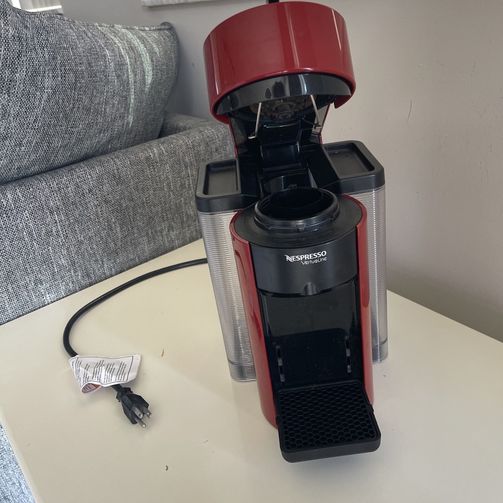 Nespresso VertuoLine Espresso Machine Type GCC1 - Red