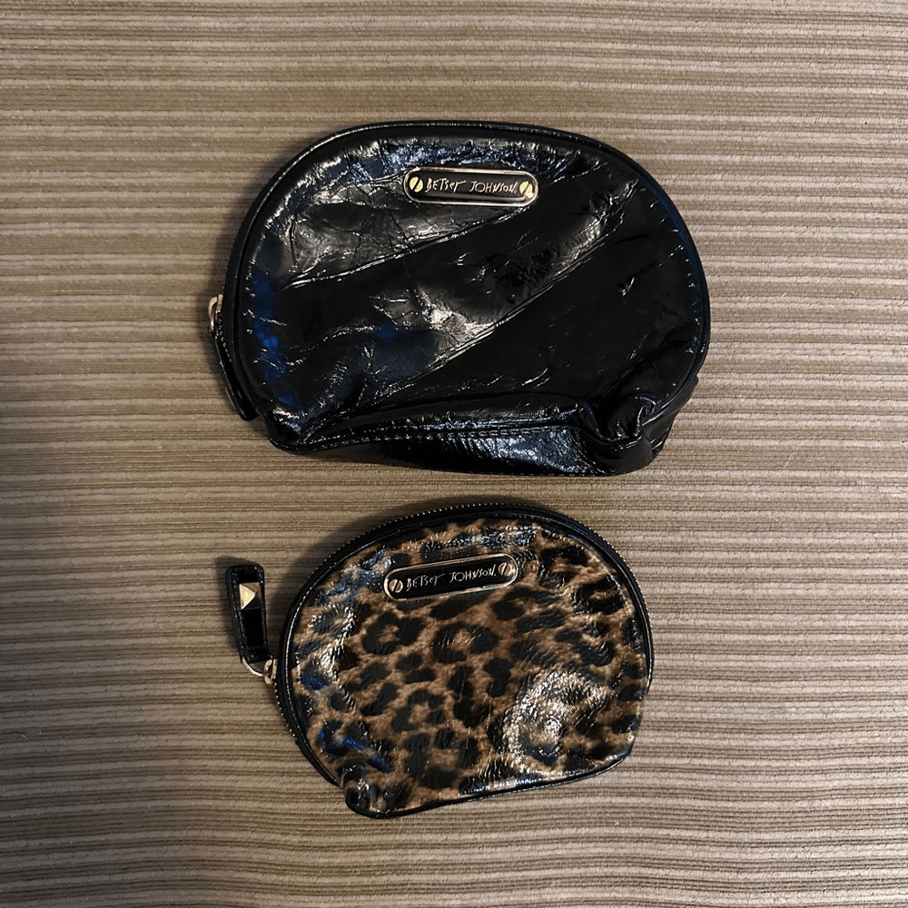 Betsey Johnson makeup bag set