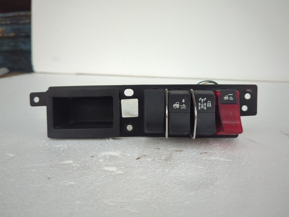 2012-2026 ---  2024Kenworth T680 SWITCH PANEL Dash Panel