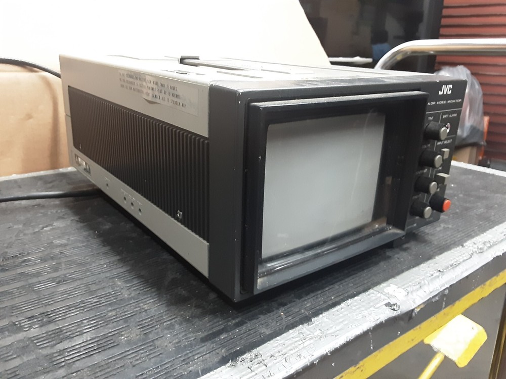 JVC TM-22U