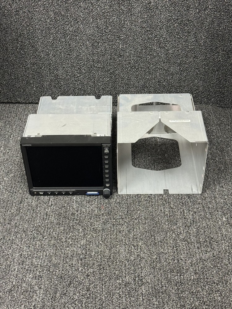 Garmin GMX200 MFD Multi-function display, with try & card
