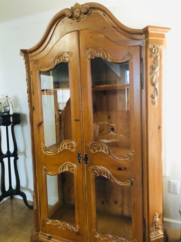 LARGE ANTIQUE CARVE ARMOIRE