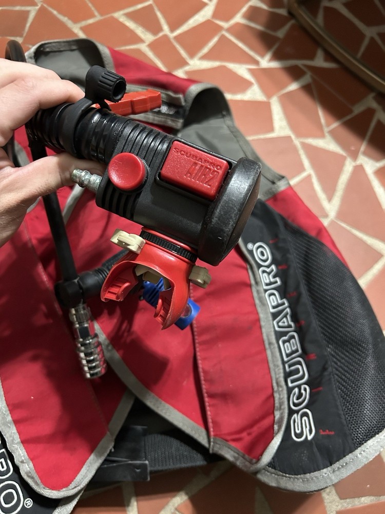 Scubapro BCD With Tank Strap