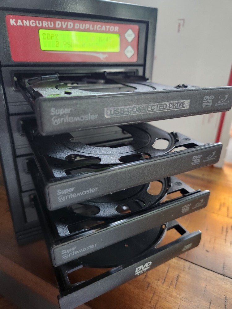 Kanguru Solutions DVD Duplicator 1-3 16X - Part # U2-DVDDUPE-D316